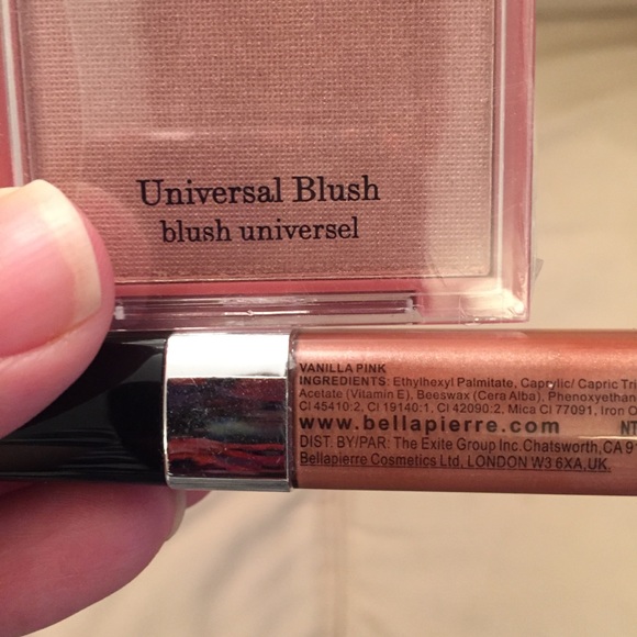 PRICE DROP!! NWOT makeup bundle! - Picture 3 of 3