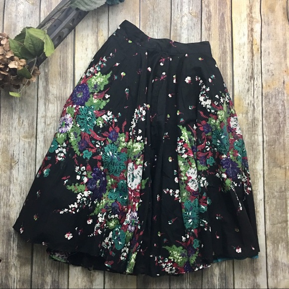 Vintage Dresses & Skirts - 1950's VintageStyle Flowing Black Painted Skirt