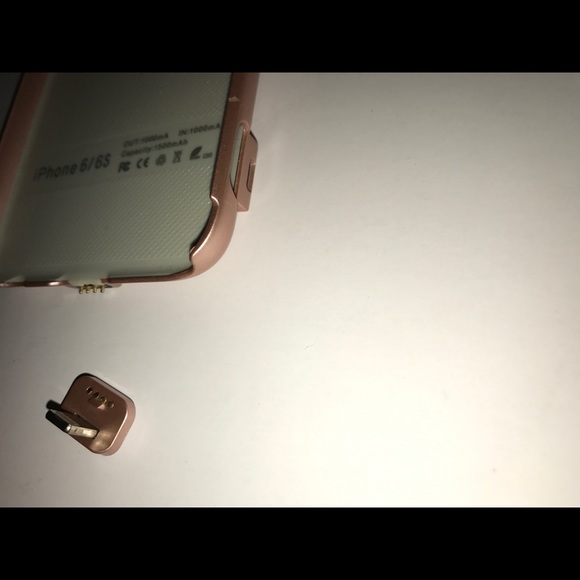 CHARGING PHONE CASE - Picture 4 of 4