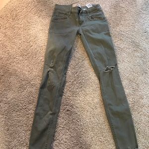 Hollister super skinny green jeans