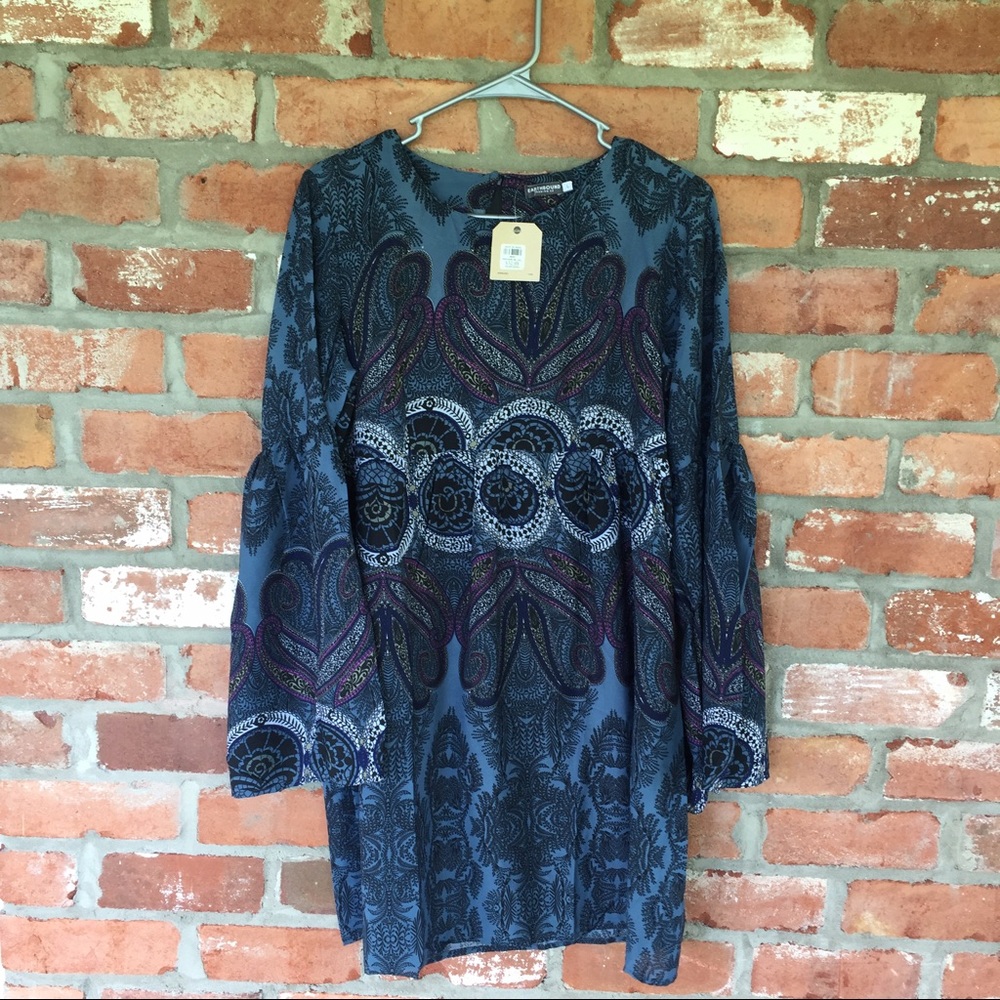 Earthbound Paisley Bell Sleeve Dress