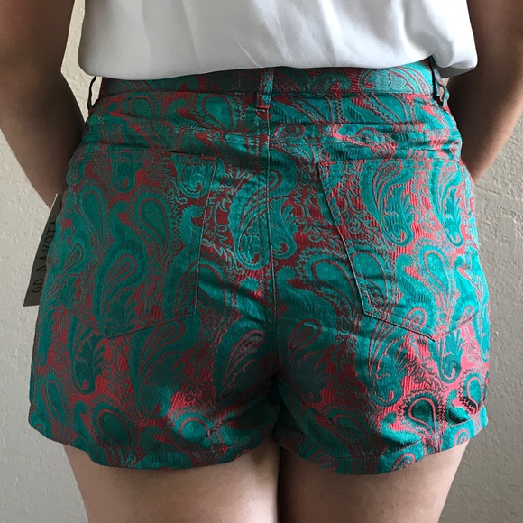 BB DAKOTA SHORTS - Picture 3 of 4