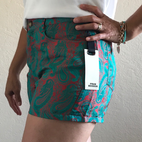 BB DAKOTA SHORTS - Picture 2 of 4