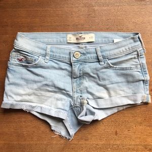 Hollister light wash shorts