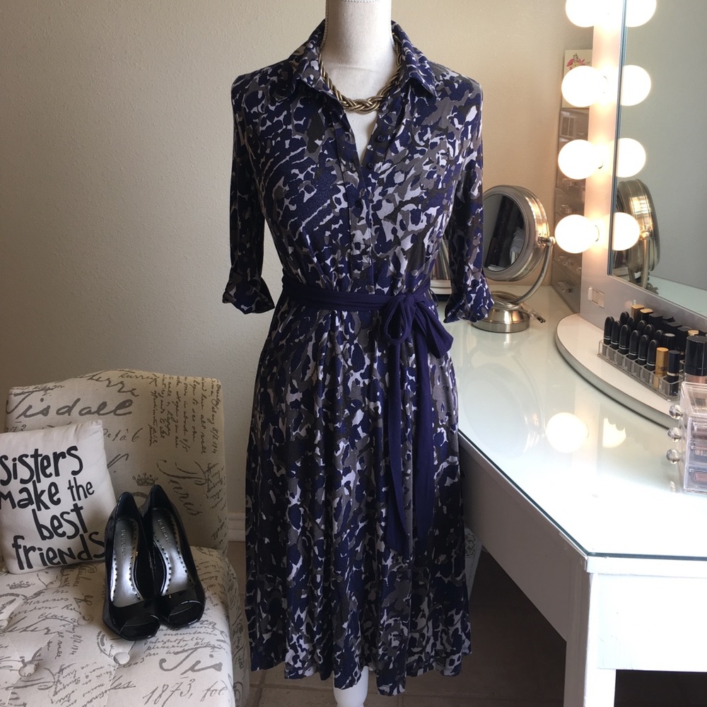 Merona Blue leopard print belted & button up dress