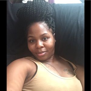 Meet your Posher, Regina