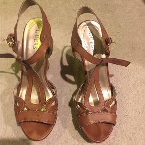 GUESS cork wedges