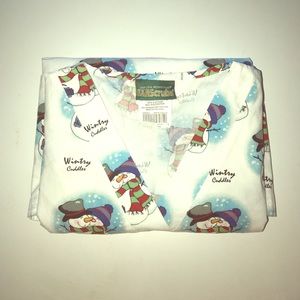 Medium- Winter scrubs