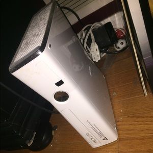 xbox 360 with controller