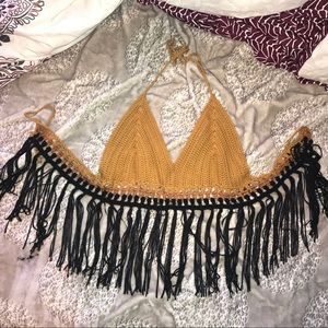 🌻☮️ Woven Fringed Crop Top