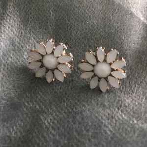 Flower earrings!