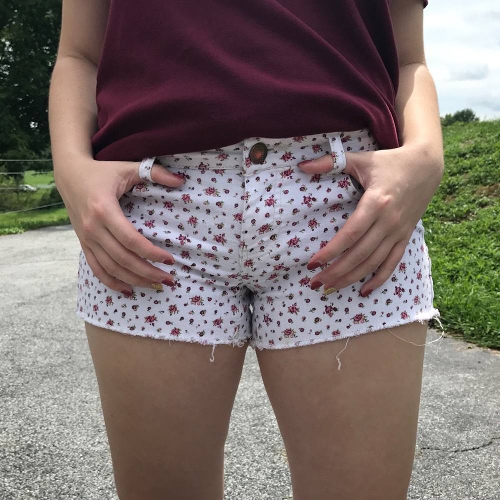 Floral Tinseltown Shorts