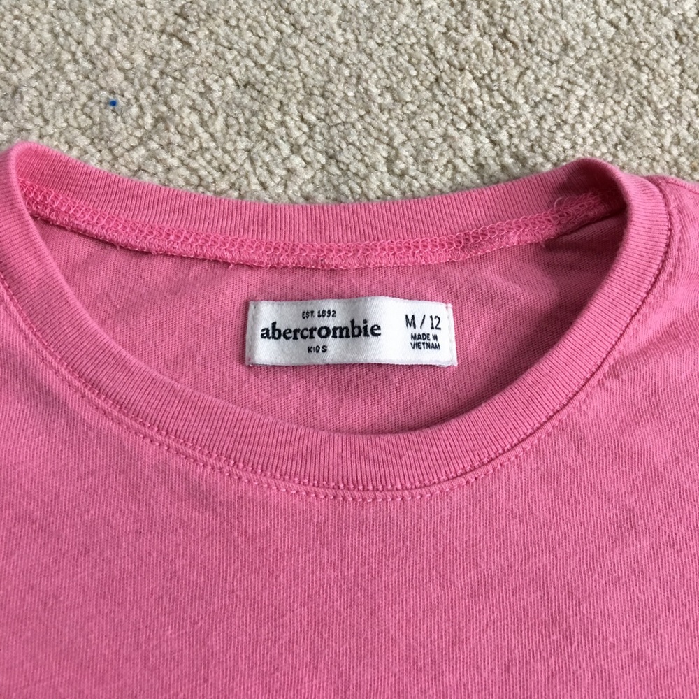 bundle of two abercrombie shirts - Picture 5 of 5