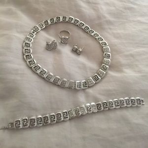 Woman's Jewelry