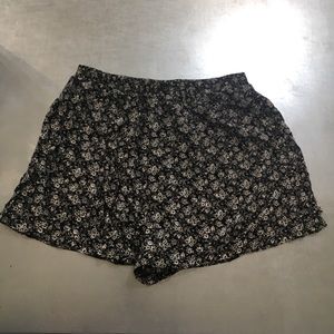 Worn only a few times forever 21 size large shorts