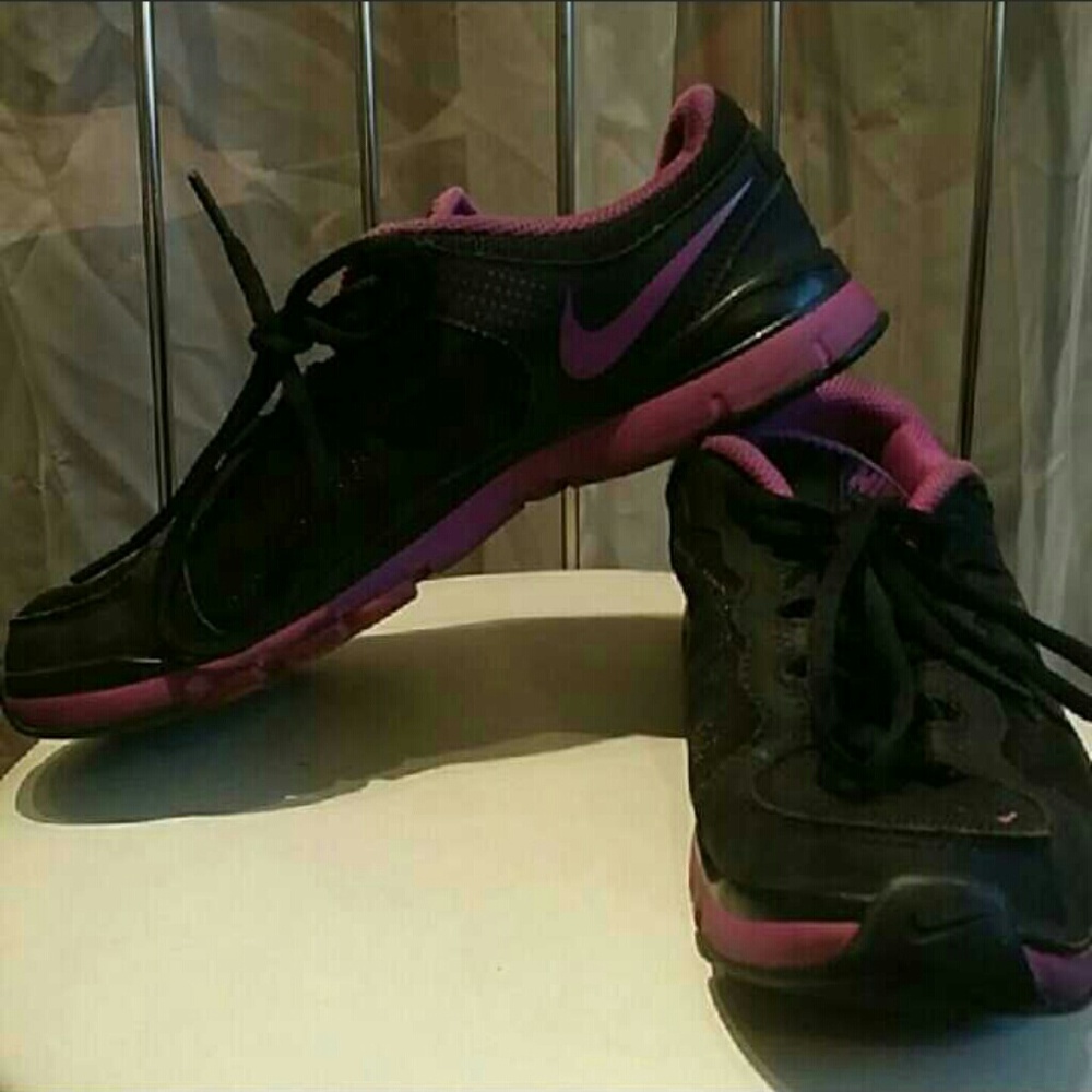 Nike sneakers - Picture 1 of 5