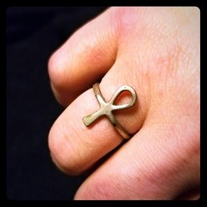 ANKH RING SIZE 9