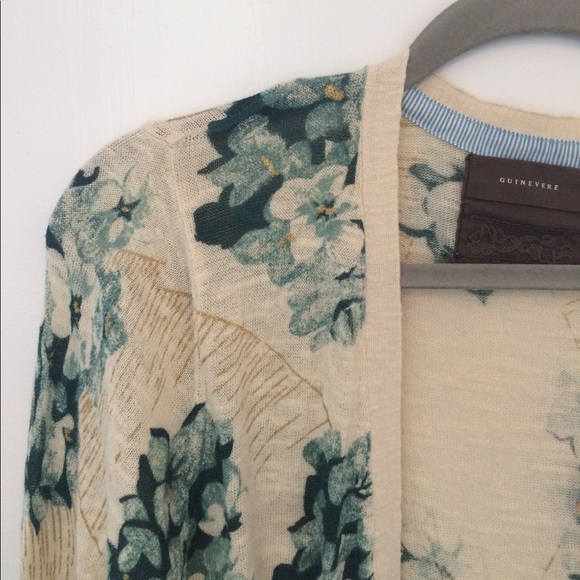 Anthropologie Sweaters - Anthropologie Guinevere cardigan