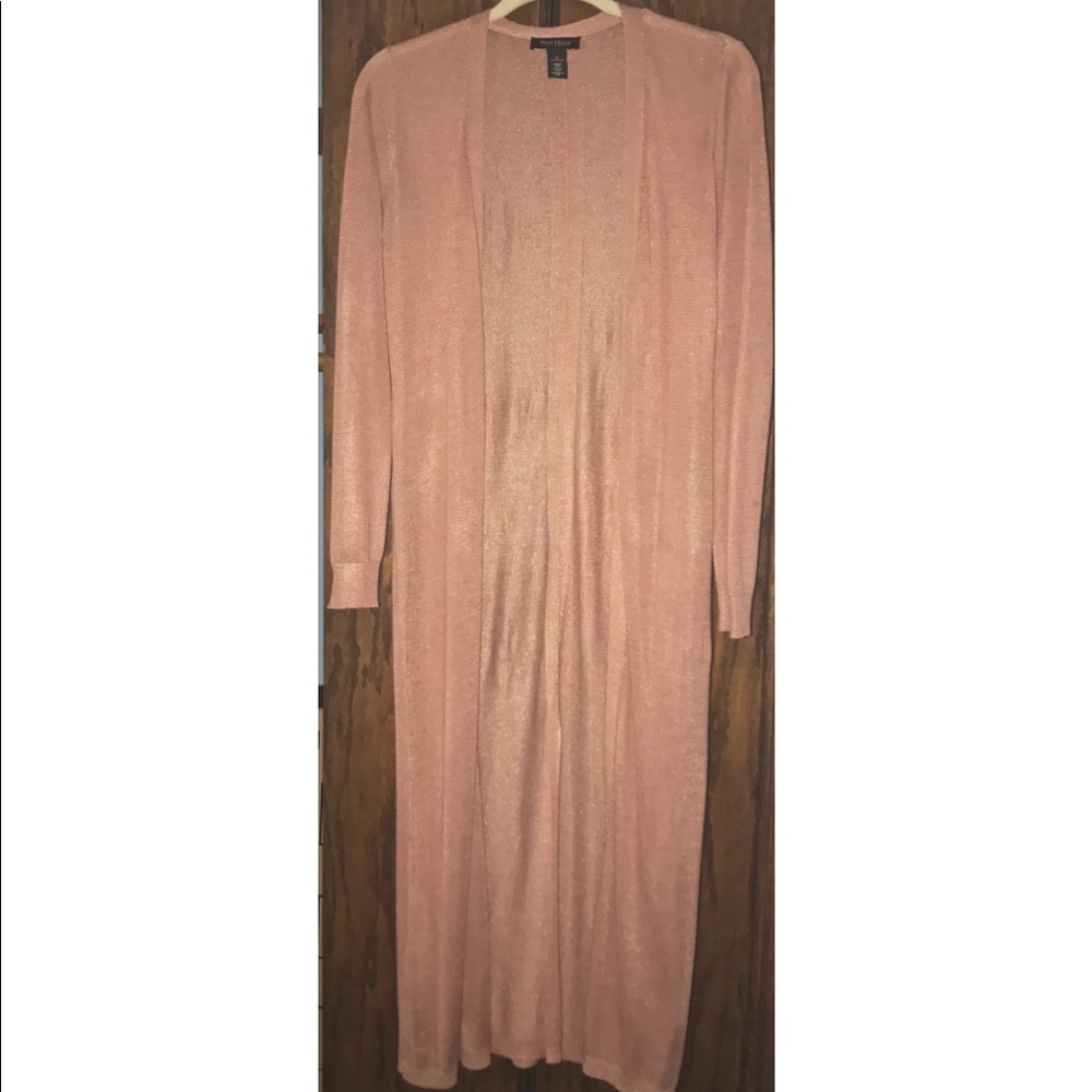 White House | Black Market Blush Duster