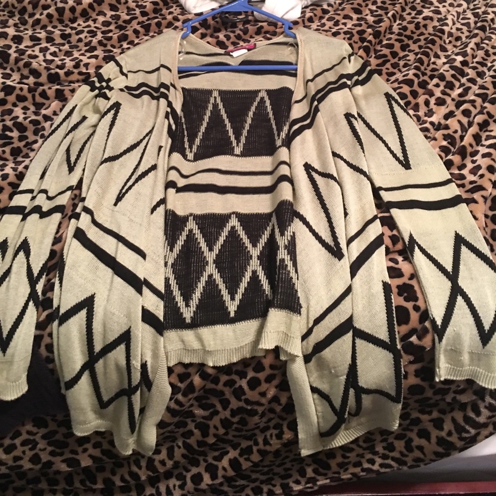 Patterned sweater