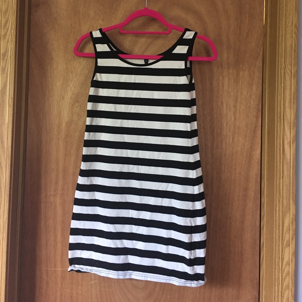 Gorgeous striped bodycon dress