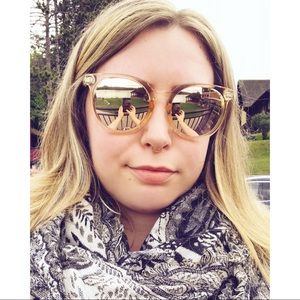 Meet your Posher, Alix