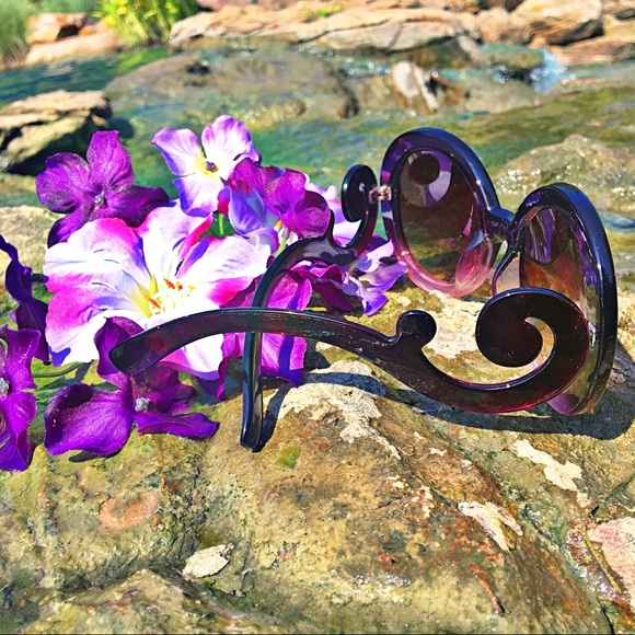 "Heather" Round Celebrity Baroque Sunglasses - Picture 3 of 4