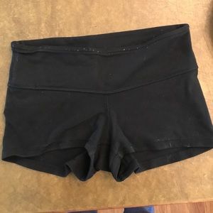 Lululemon spandex shorts