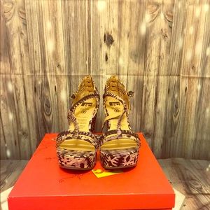 ❤️ BC x Della I Got it Wedge Sandal ❤️