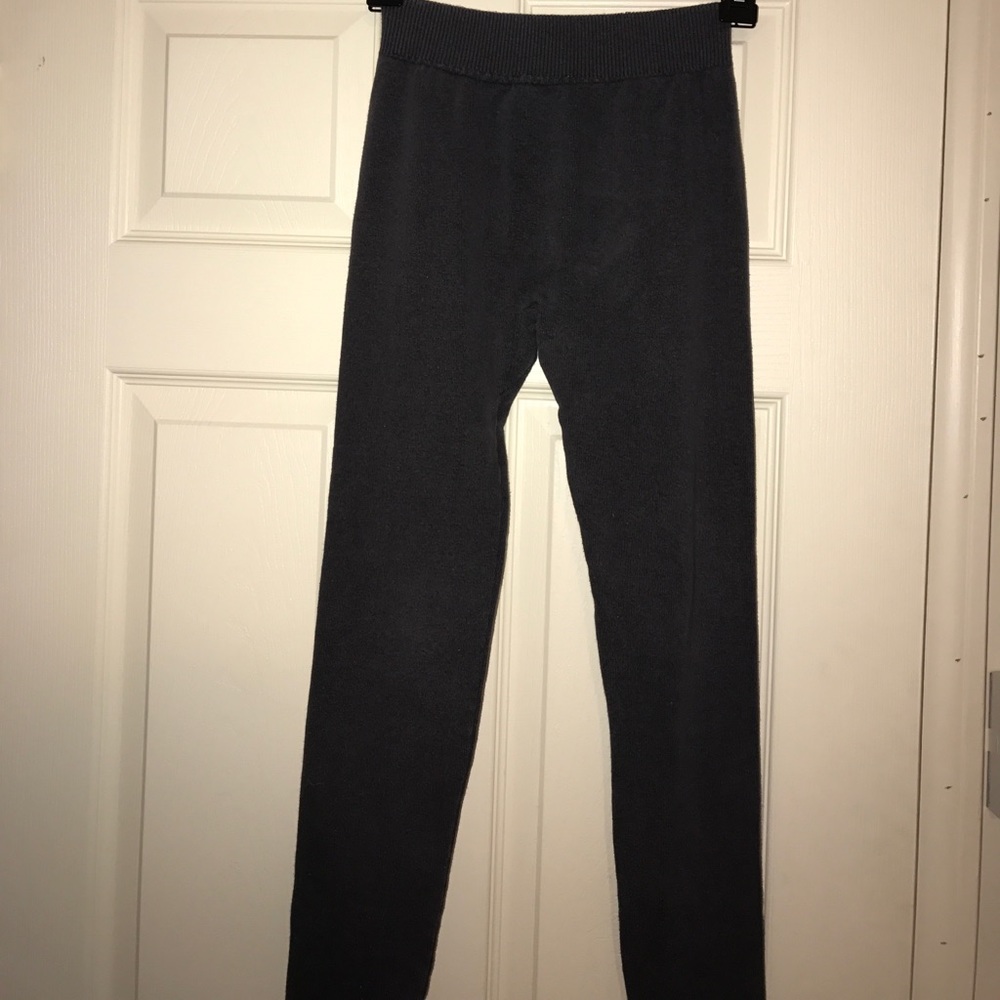 Grey leggings