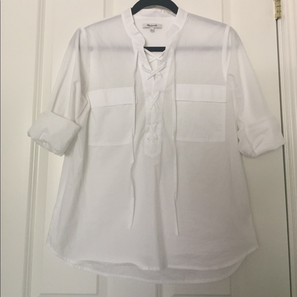 Terrace lace-up shirt in white