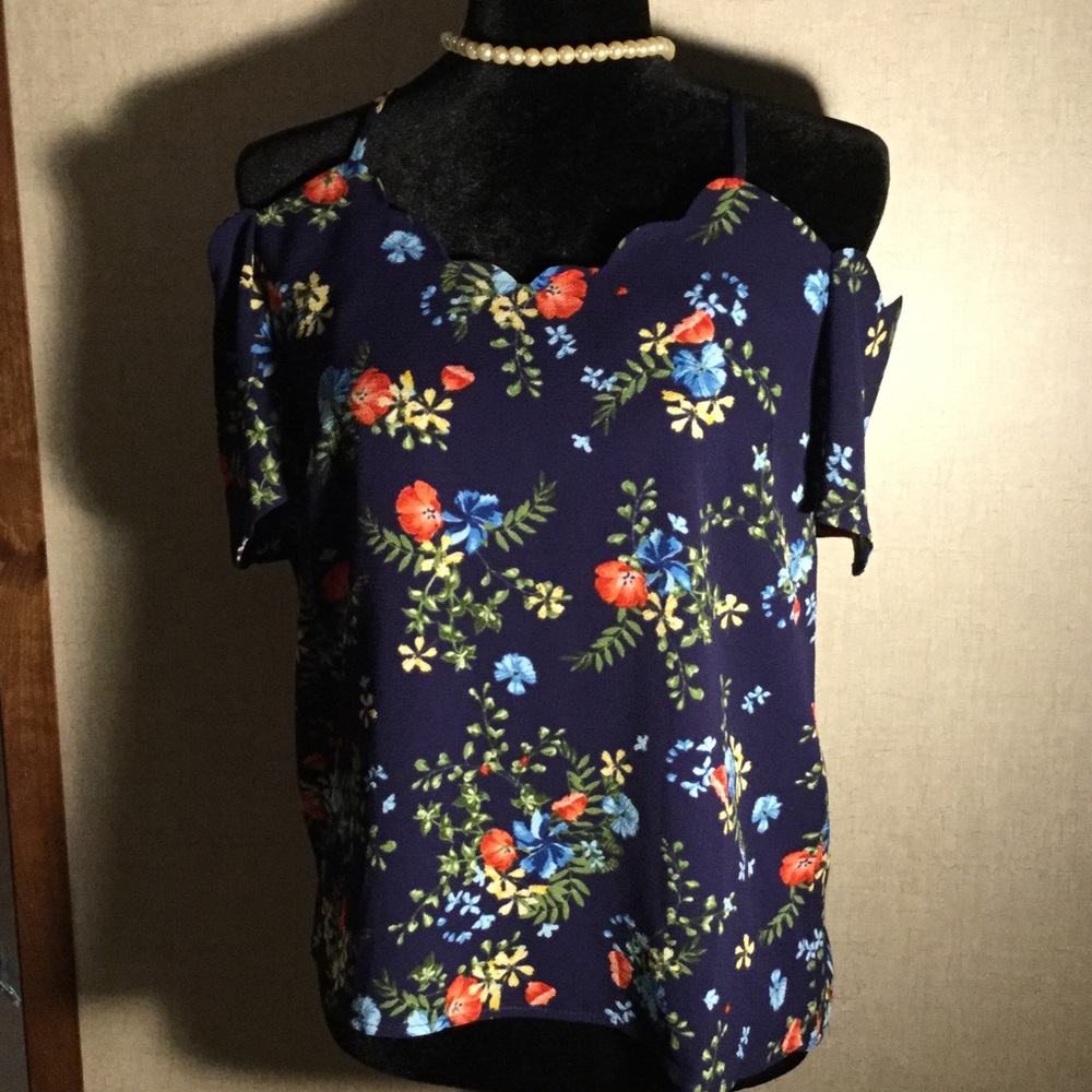 Size M, worn once.. great condition
