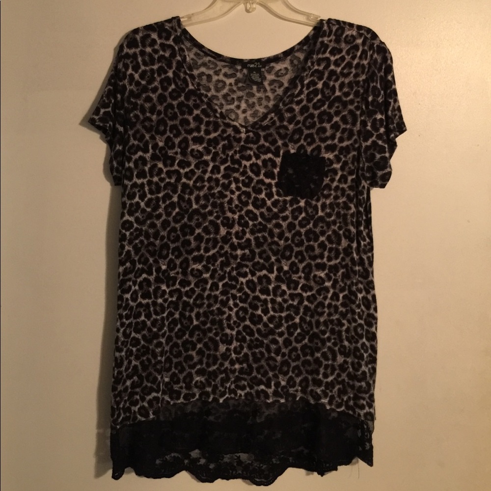 Rue 21 Tee