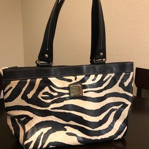 Dooney & Bourke purse