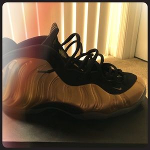 Air foam posits