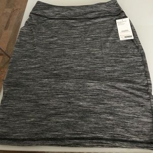 NWT Athleta High Rise Tube Skirt Large