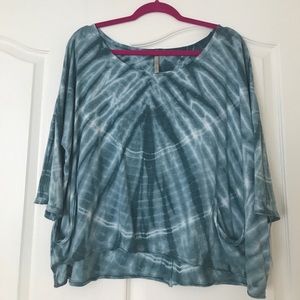 ❌SOLD❌Tie-Dye Flowy Blouse