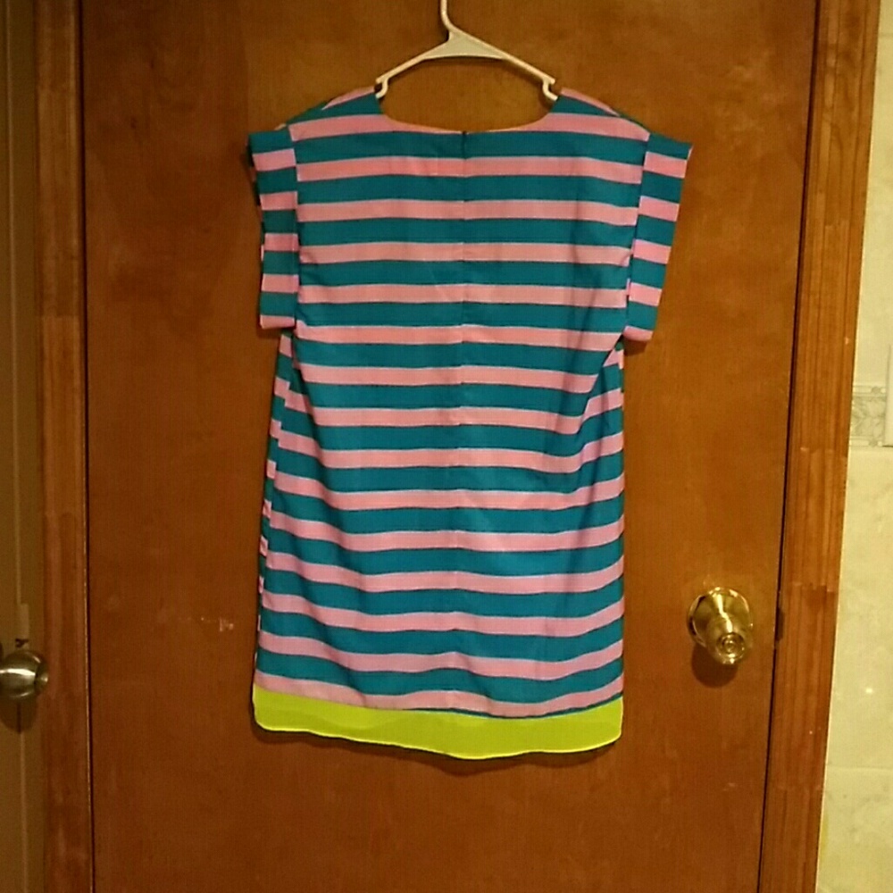 Top - Picture 3 of 3