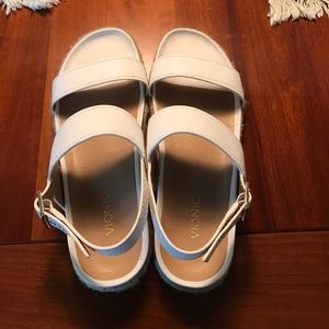 Vionic Lonny Sandals