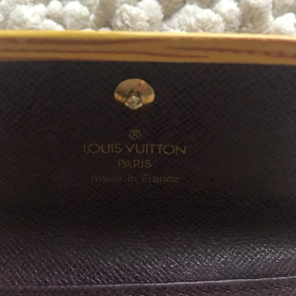 Key Case - Picture 2 of 3