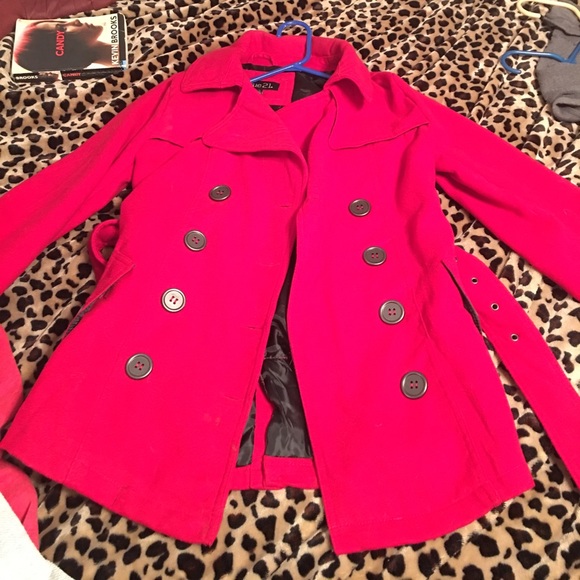 Red Coat - Picture 1 of 1
