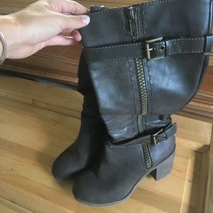 Rock and Candy Talk Brown Boot with zipper detail