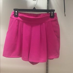Fuchsia flowy shorts