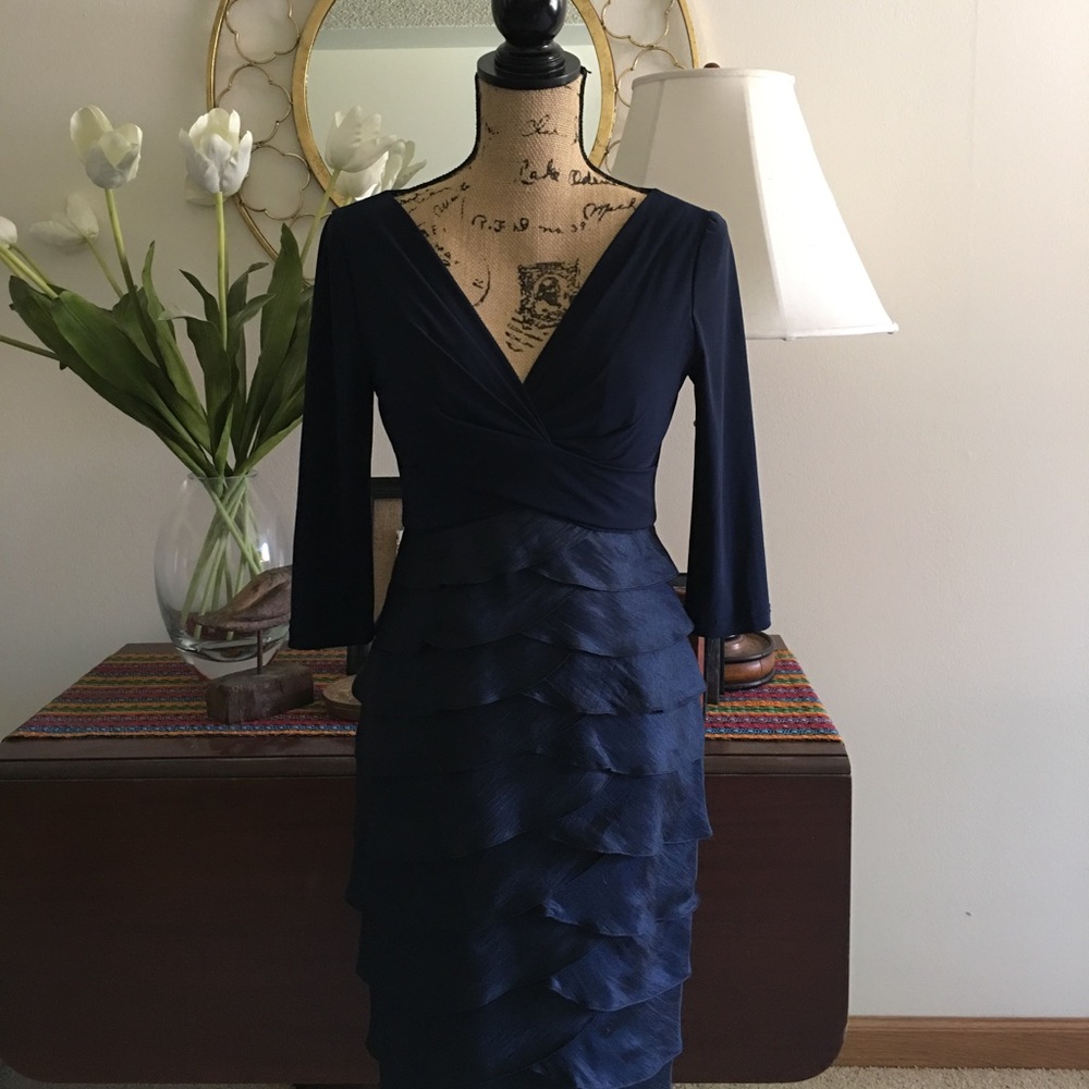 Formal, multi-occasional dress...