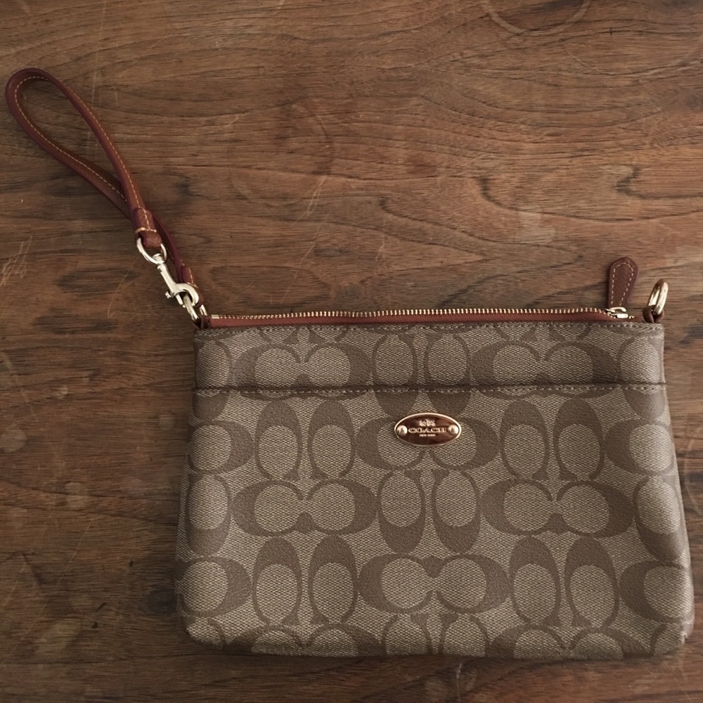 CUTE COACH PURSE NEVER USED