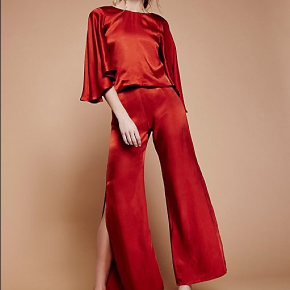 Backstage Label Alicia pants suit in Rust