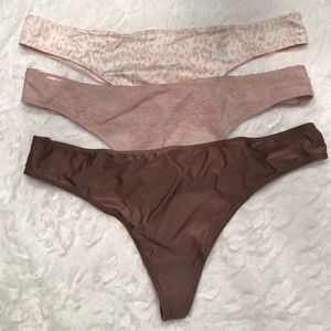 Victoria's Secret Very Sexy Strappy V-String Bund