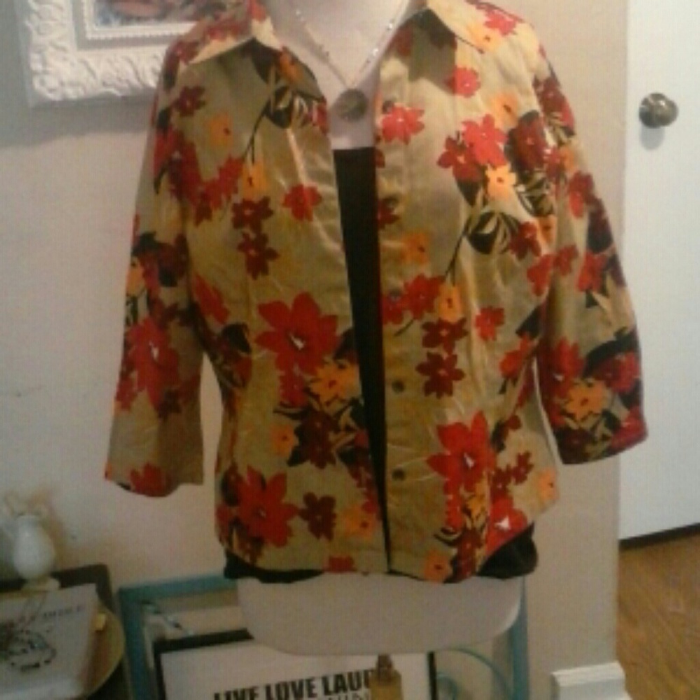 *Friday Special* Petite, large, button up blouse