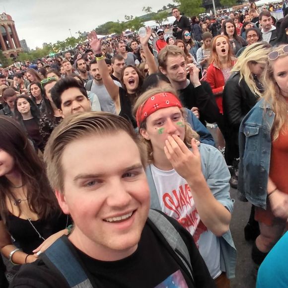 Meet your Posher, Alex - Picture 1 of 1