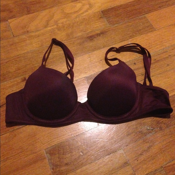 Pink VS Bra (PRICE IS NEGOTIABLE) - Picture 1 of 3
